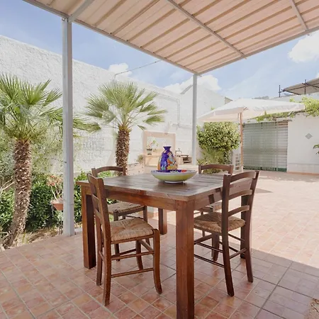 Apartment Dreamy With Veranda, Pool And Parking *